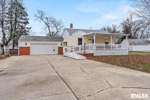 3318 Palmer St, Springfield, IL 62703 photo 1