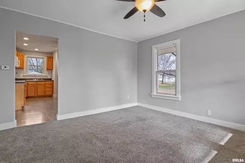 1529 E Wieland Ave, Springfield, IL 62702 photo 6