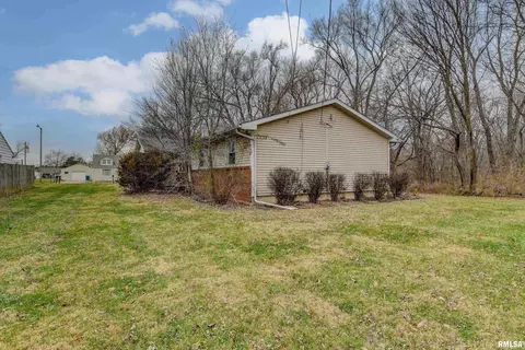 3344 Mars Ave, Springfield, IL 62707 photo 2
