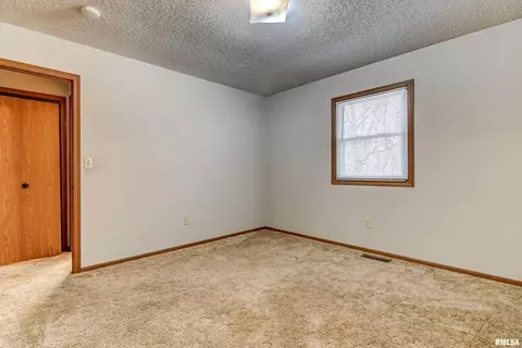 3344 Mars Ave, Springfield, IL 62707 photo 11