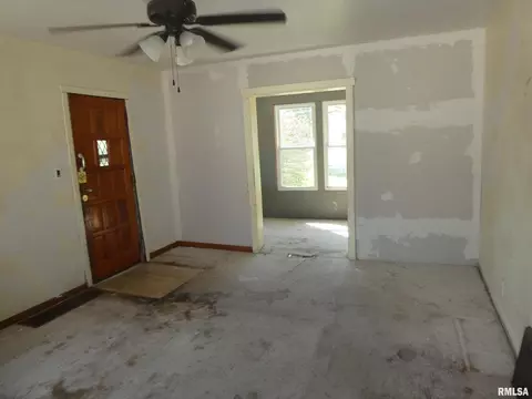 1833 E Keys Ave, Springfield, IL 62702 photo 4