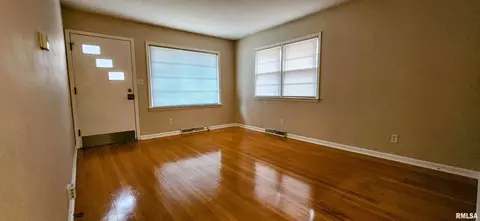 2110 N 16th St, Springfield, IL 62702 photo 12