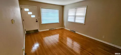 2110 N 16th St, Springfield, IL 62702 photo 14
