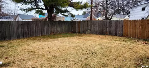 2110 N 16th St, Springfield, IL 62702 photo 9