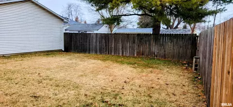 2110 N 16th St, Springfield, IL 62702 photo 8
