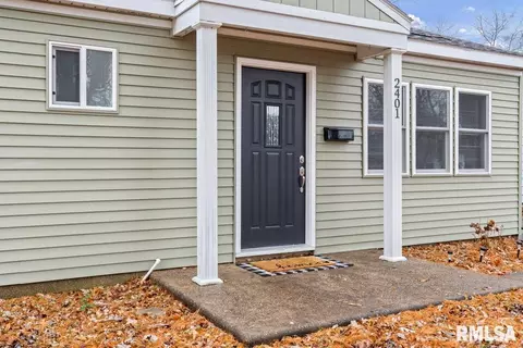 2401 Huntington Rd, Springfield, IL 62703 photo 1