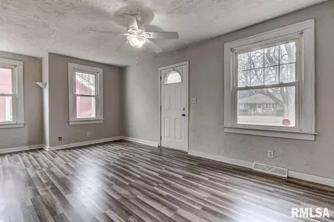 2804 Holmes Ave, Springfield, IL 62704 photo 6
