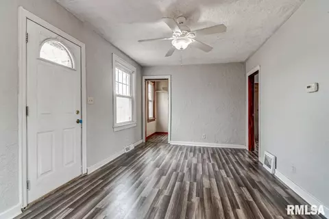 2804 Holmes Ave, Springfield, IL 62704 photo 7
