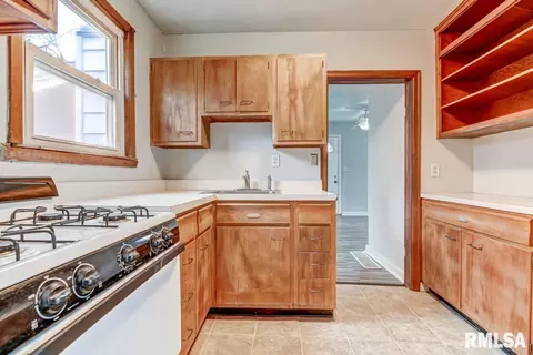 2804 Holmes Ave, Springfield, IL 62704 photo 19