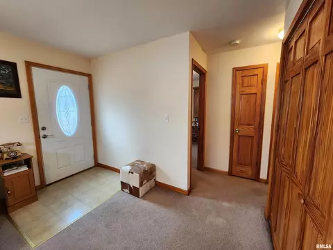 36 Lilac Ln, Springfield, IL 62702 photo 3