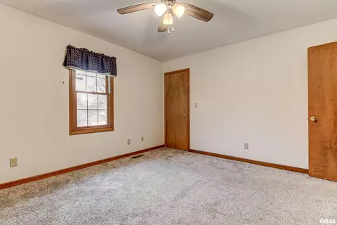 2102 Stockton Dr, Springfield, IL 62703 photo 23