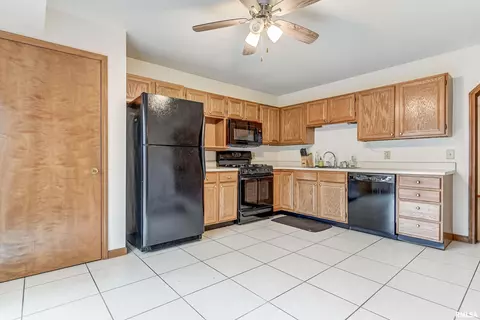 2102 Stockton Dr, Springfield, IL 62703 photo 8