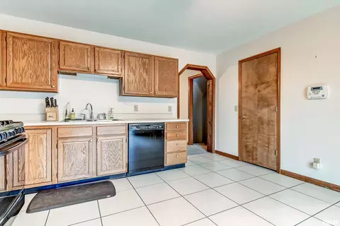 2102 Stockton Dr, Springfield, IL 62703 photo 11