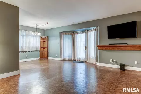 48 Villanova Dr, Springfield, IL 62703 photo 7