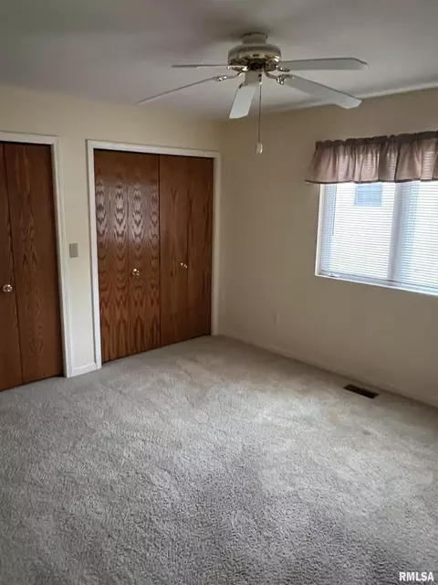 5100 Dove Dr, Springfield, IL 62711 photo 15