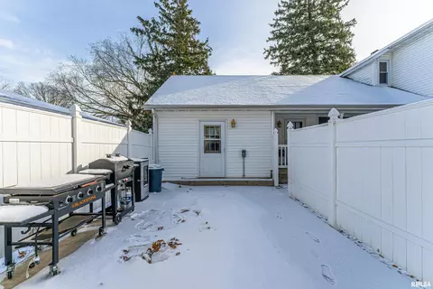 403 W Market St, Emden, IL 62635 photo 31
