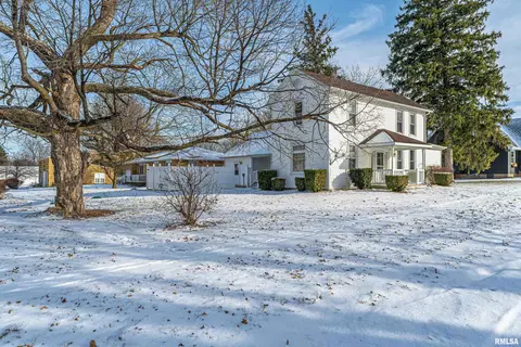 403 W Market St, Emden, IL 62635 photo 2