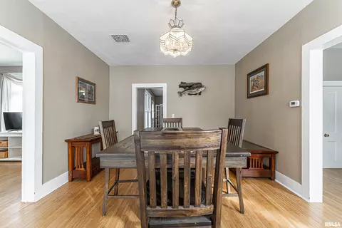 403 W Market St, Emden, IL 62635 photo 6