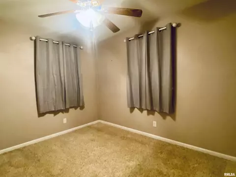 2 Melody Ln, Springfield, IL 62702 photo 9