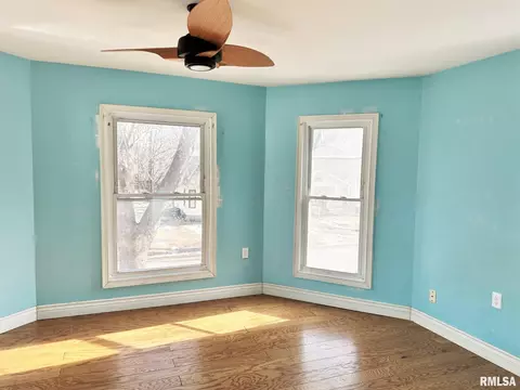 1023 N 4th St, Springfield, IL 62702 photo 5