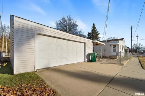 2001 N 19th St, Springfield, IL 62702 photo 5