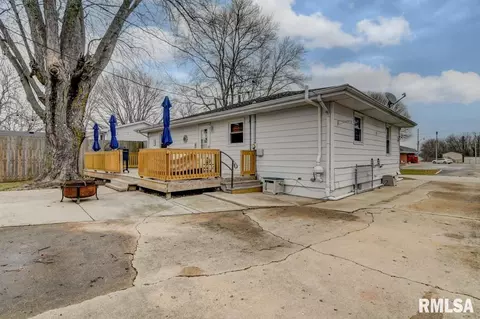 3213 Warner Dr, Springfield, IL 62703 photo 4