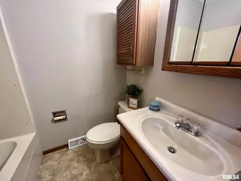 3514 St Francis Dr, Springfield, IL 62703 photo 12
