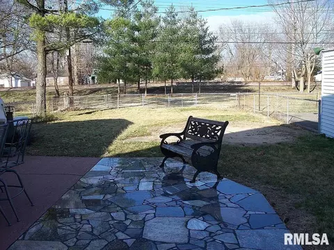 2337 S 4th St, Springfield, IL 62703 photo 18