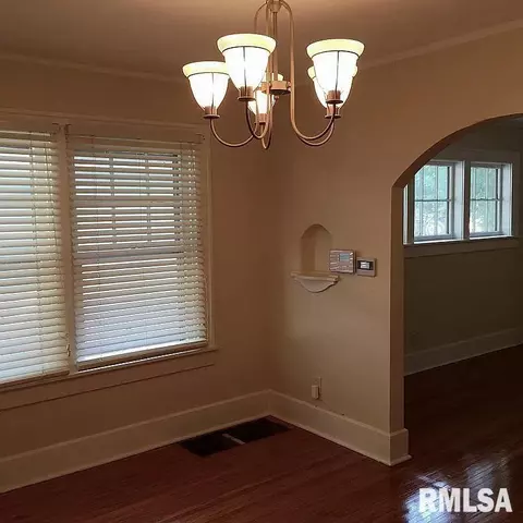 2337 S 4th St, Springfield, IL 62703 photo 4
