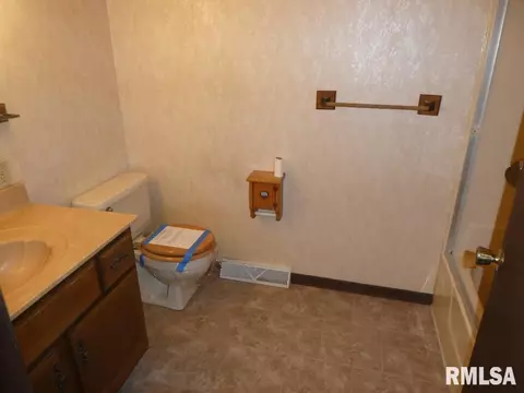 2714 Tozer Rd, Springfield, IL 62707 photo 16