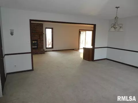 2714 Tozer Rd, Springfield, IL 62707 photo 4