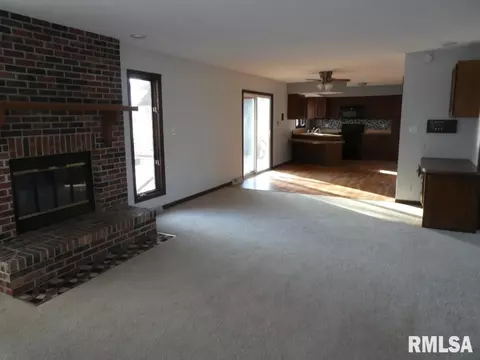 2714 Tozer Rd, Springfield, IL 62707 photo 7