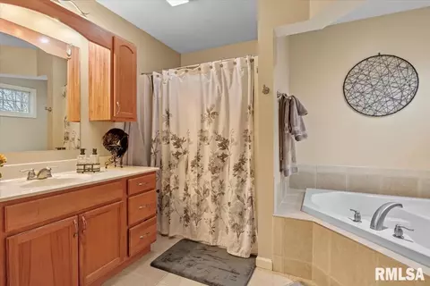 7207 Preston Dr, Springfield, IL 62711 photo 16