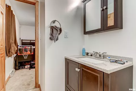 2201 E Black Ave, Springfield, IL 62702 photo 16