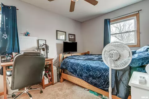 2201 E Black Ave, Springfield, IL 62702 photo 11