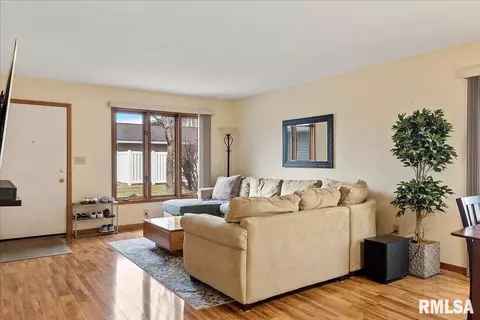 10 Brookside Pl, Springfield, IL 62704 photo 8