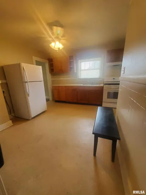 1701 Watch Ave, Springfield, IL 62702 photo 10