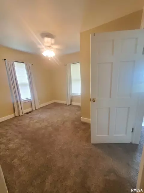 1701 Watch Ave, Springfield, IL 62702 photo 6
