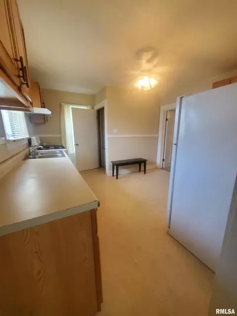 1701 Watch Ave, Springfield, IL 62702 photo 9
