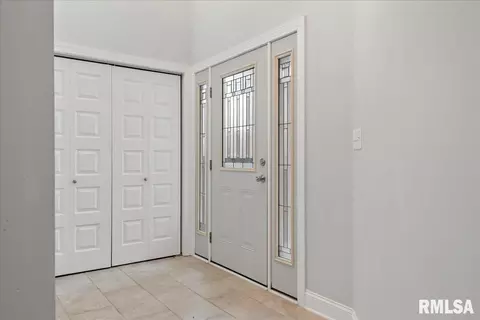 300 Harbor Point Pl, Springfield, IL 62712 photo 7
