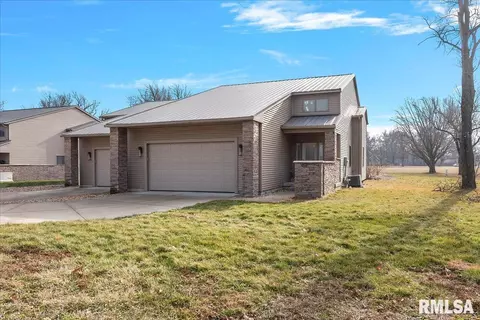 300 Harbor Point Pl, Springfield, IL 62712 photo 1