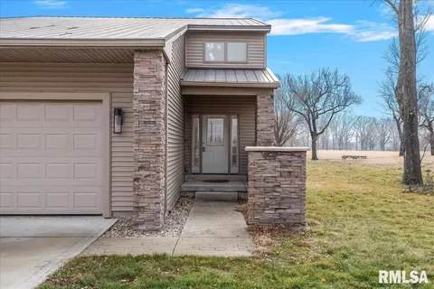 300 Harbor Point Pl, Springfield, IL 62712 photo 5