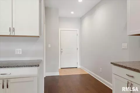 300 Harbor Point Pl, Springfield, IL 62712 photo 15