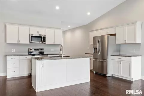 300 Harbor Point Pl, Springfield, IL 62712 photo 13