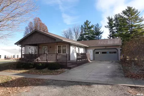 127 N Joy St, Oneida, IL 61467