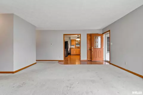 2120 Westview Dr, Springfield, IL 62704 photo 5