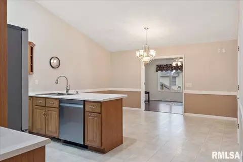2806 Dryden Dr, Springfield, IL 62711 photo 9