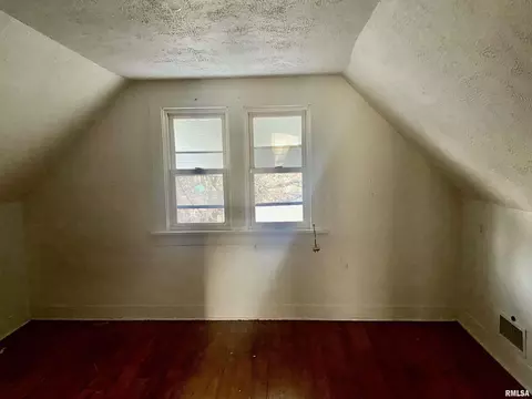 2130 S 16th St, Springfield, IL 62703 photo 11