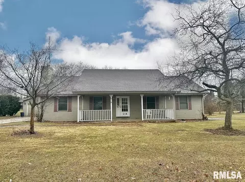 914 N Main St, Abingdon, IL 61410 photo 3
