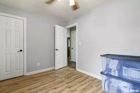 1909 Albany St, Springfield, IL 62702 photo 16